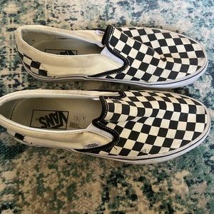 Checkered vans women’s 9